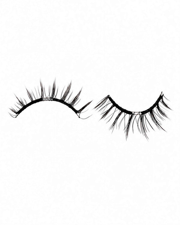 Premium magnetic false eyelashes on white background from JINYANHUA