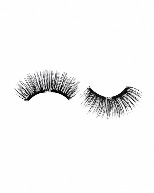 Pair of high-density false eyelashes, reusable strip lashes in dark black